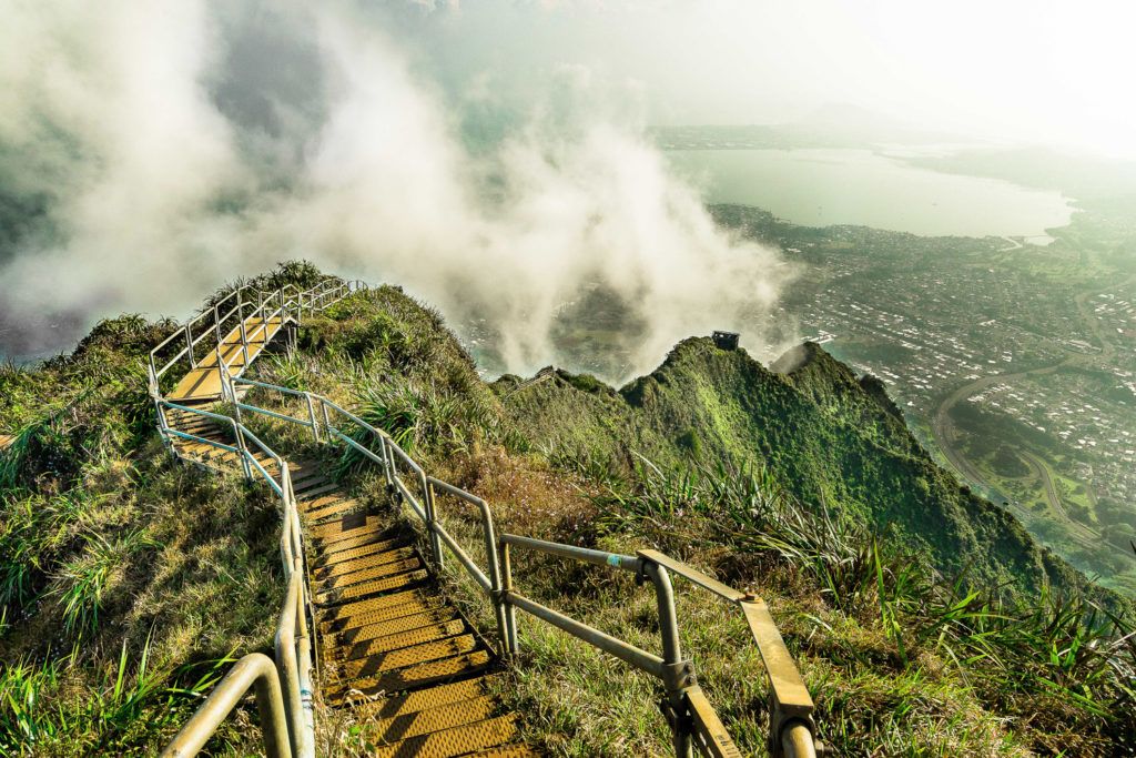 hikes on oahu, oahu hiking, oahu hikes,hikes in oahu, hikes in hawaii, best hikes oahu, oahu trails , best oahu trails, short oahu trails, short hikes oahu, stairway to heaven